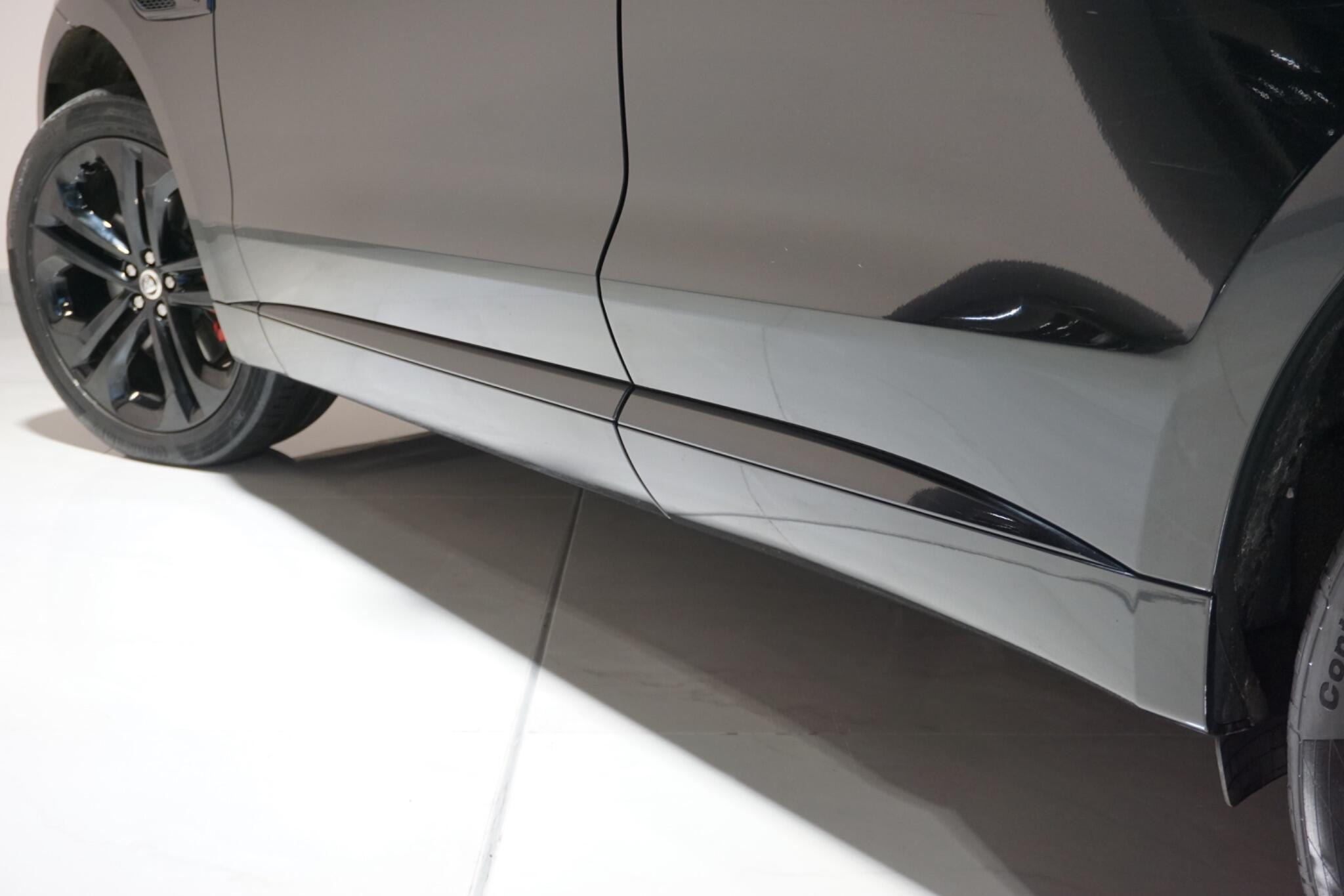 Jaguar F-PACE 3.0 D300 MHEV R-Dynamic HSE Black SUV 5dr Diesel Auto AWD Euro 6 (s/s) (300 ps)